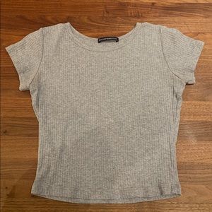brandy melville grey cropped shirt